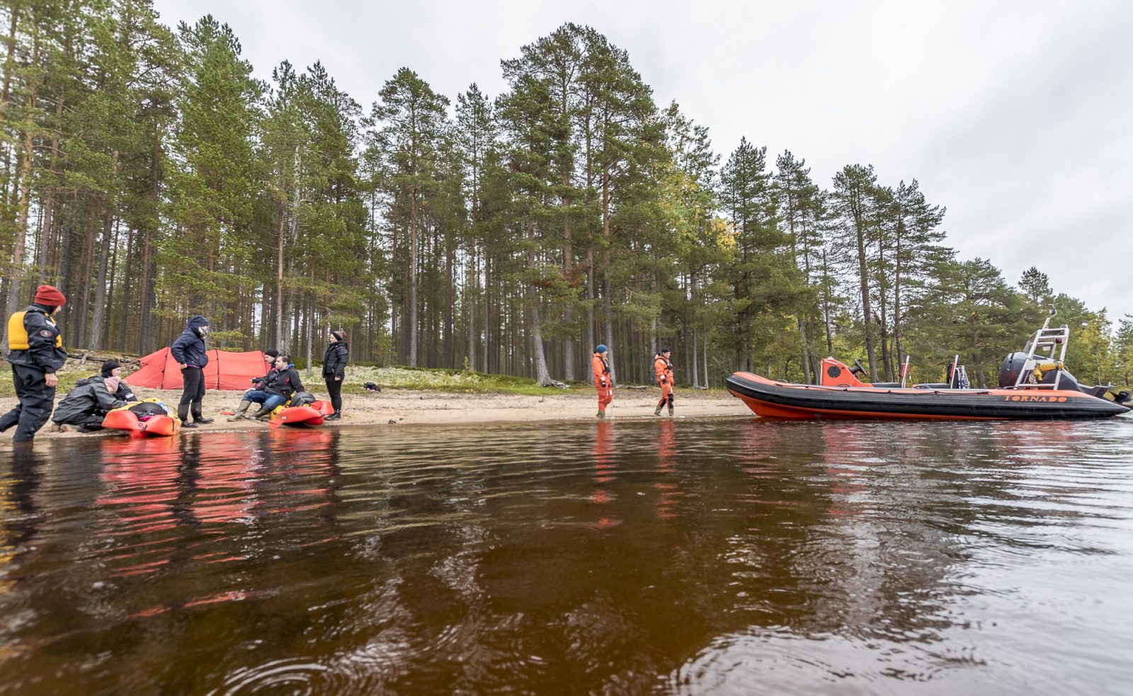 Greenpeace activists at Oulujarvi islands, September 19, 2017